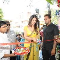 Anjana Sukhani Inaugurates Jewelry Store - Pictures | Picture 105562